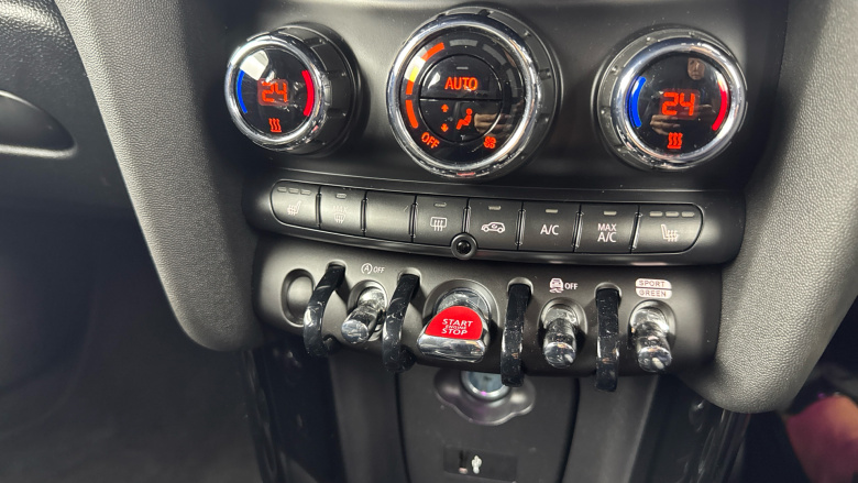 MINI Hatchback 1.5 Cooper Sport 3dr Auto Petrol Hatchback